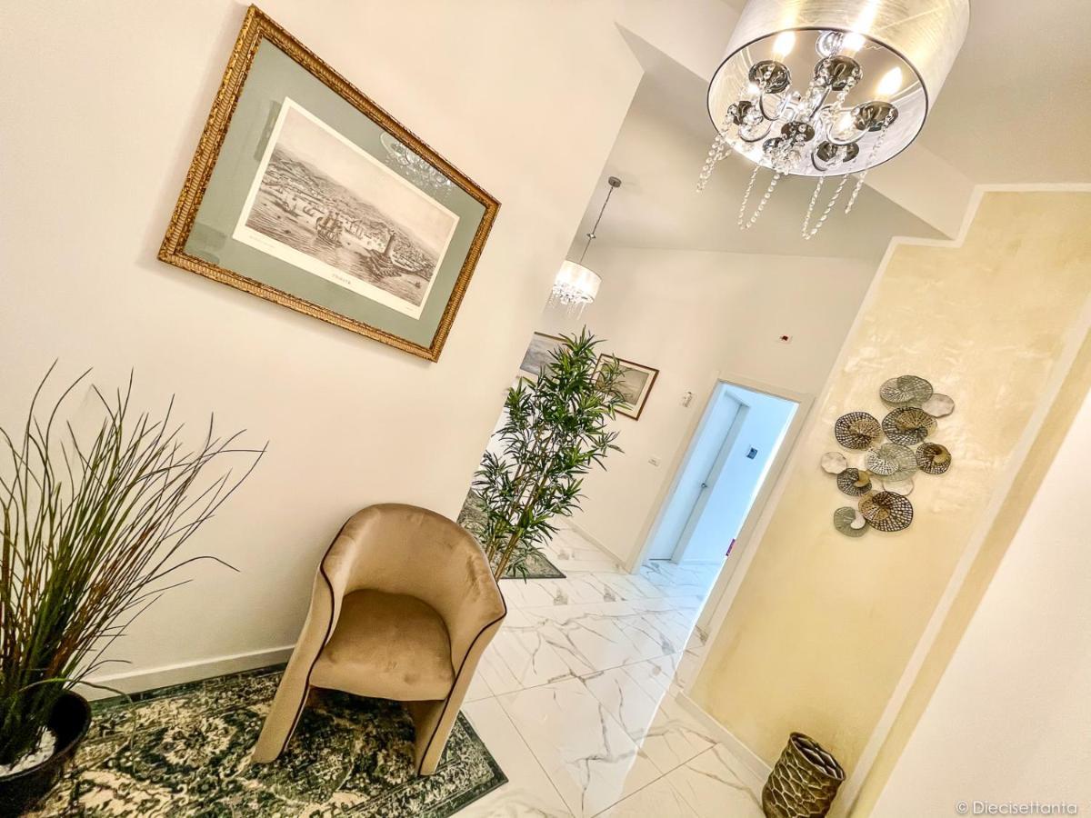 The Gallery Boutique Rooms Триест Екстериор снимка