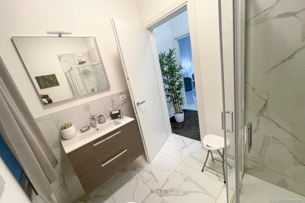 The Gallery Boutique Rooms Триест Екстериор снимка