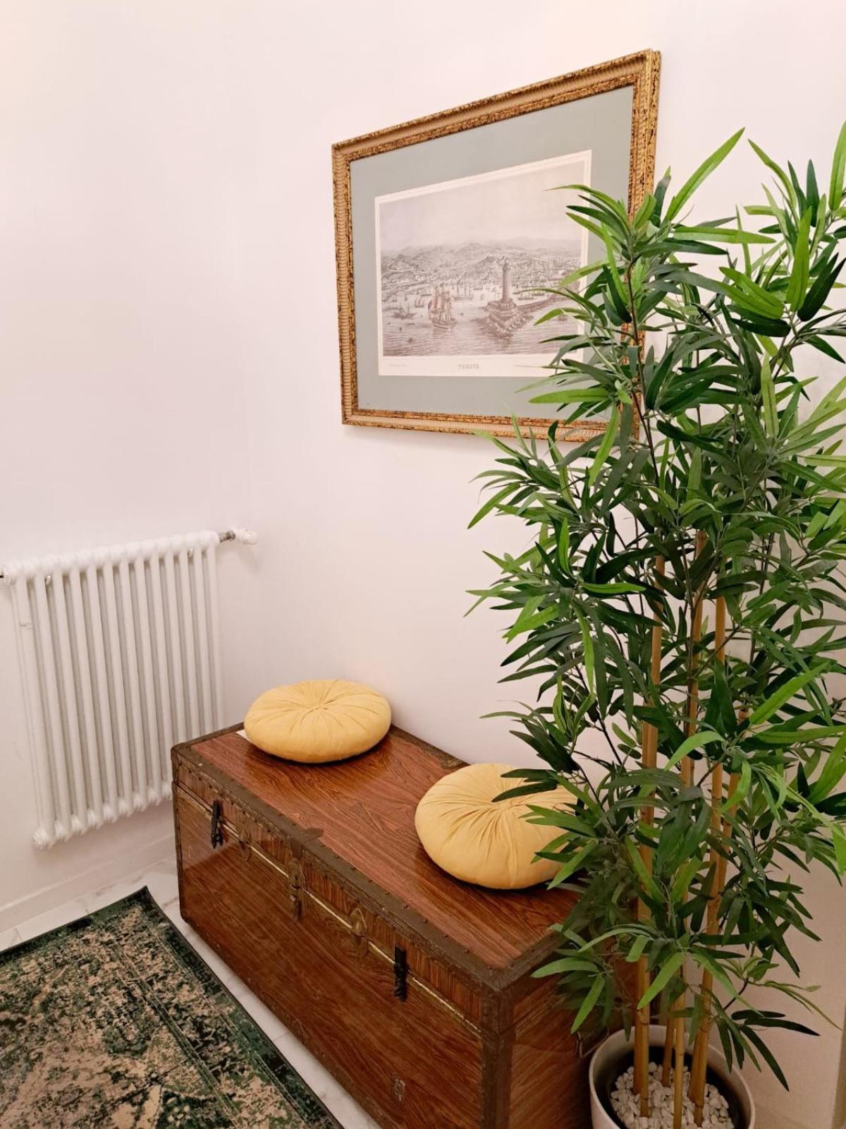 The Gallery Boutique Rooms Триест Екстериор снимка